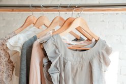 How to Identify Sustainable Clothing: Essential Features Explained